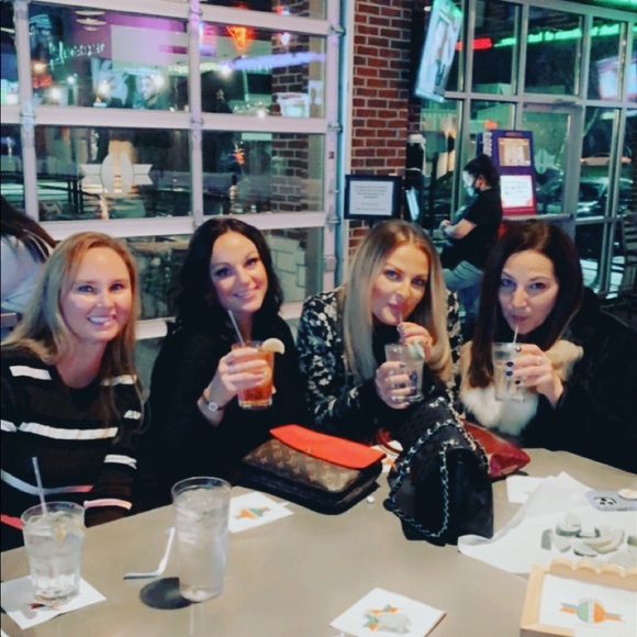 HR Director by Day, Designer Guru by Night 🖤 - Picture 8 of 15